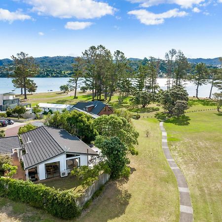 Pauanui Beach House Suntrap Экстерьер фото