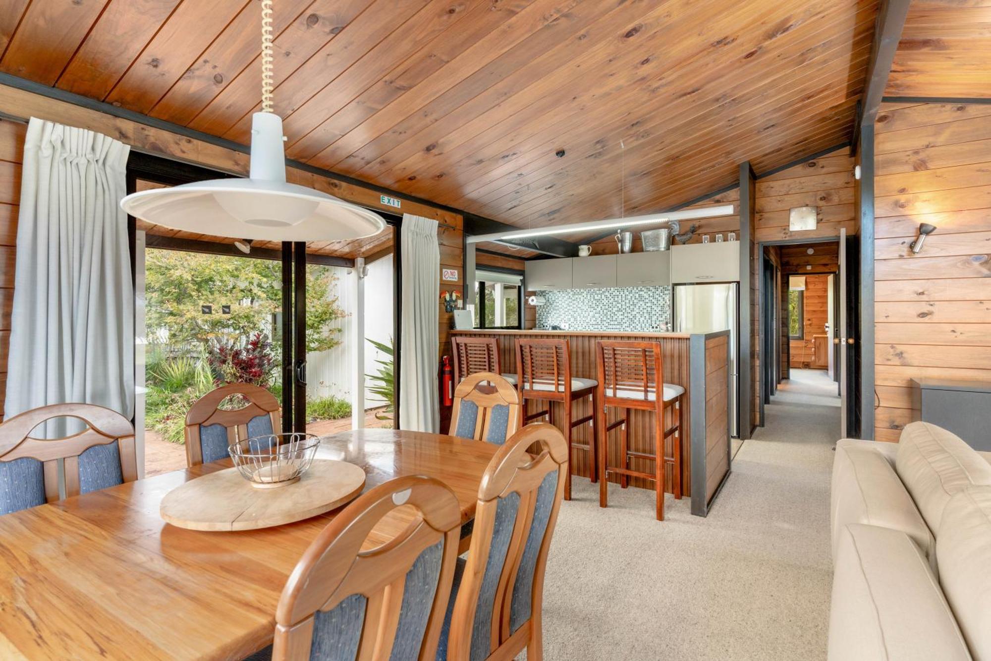 Pauanui Beach House Suntrap Экстерьер фото