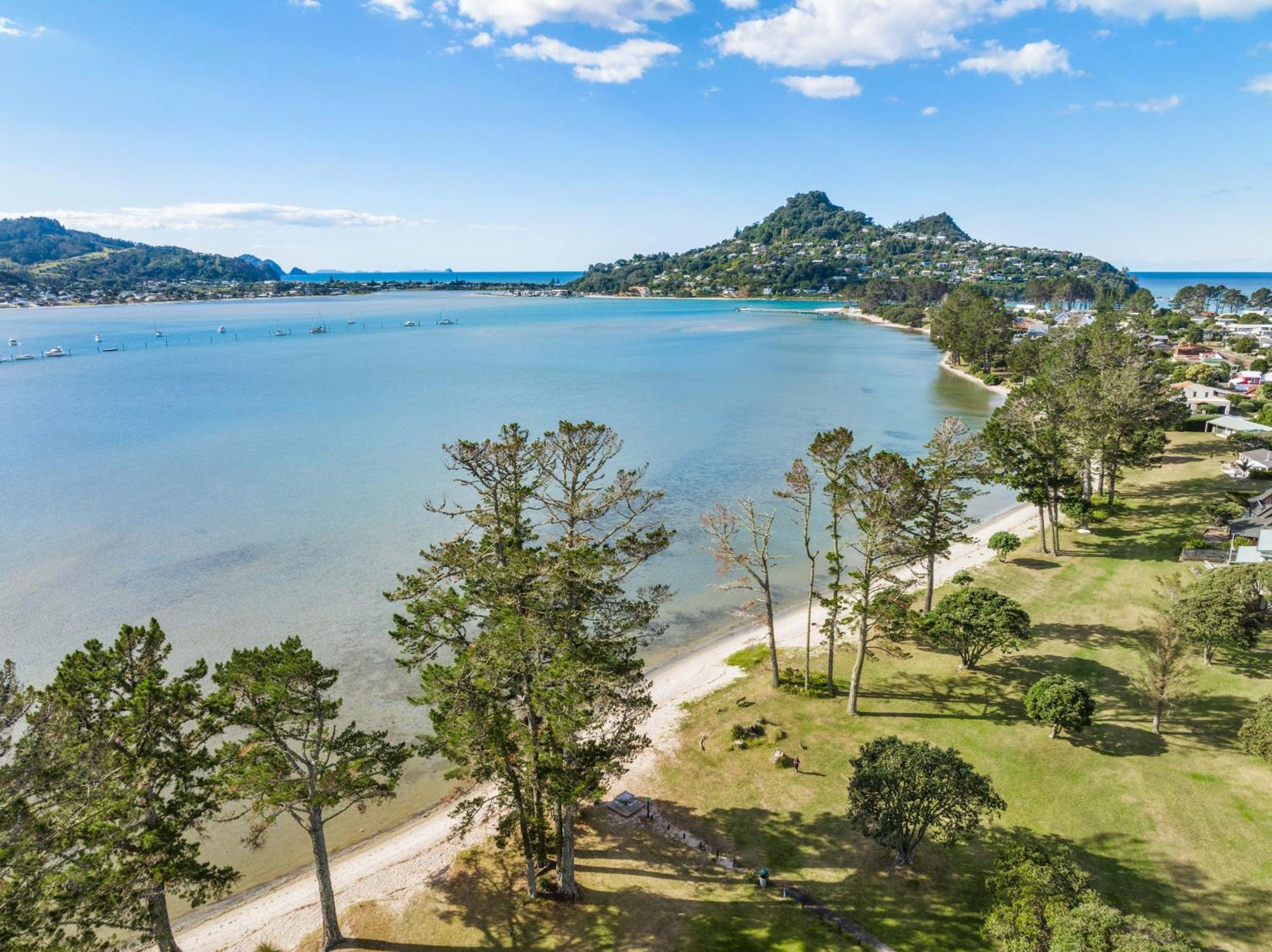 Pauanui Beach House Suntrap Экстерьер фото