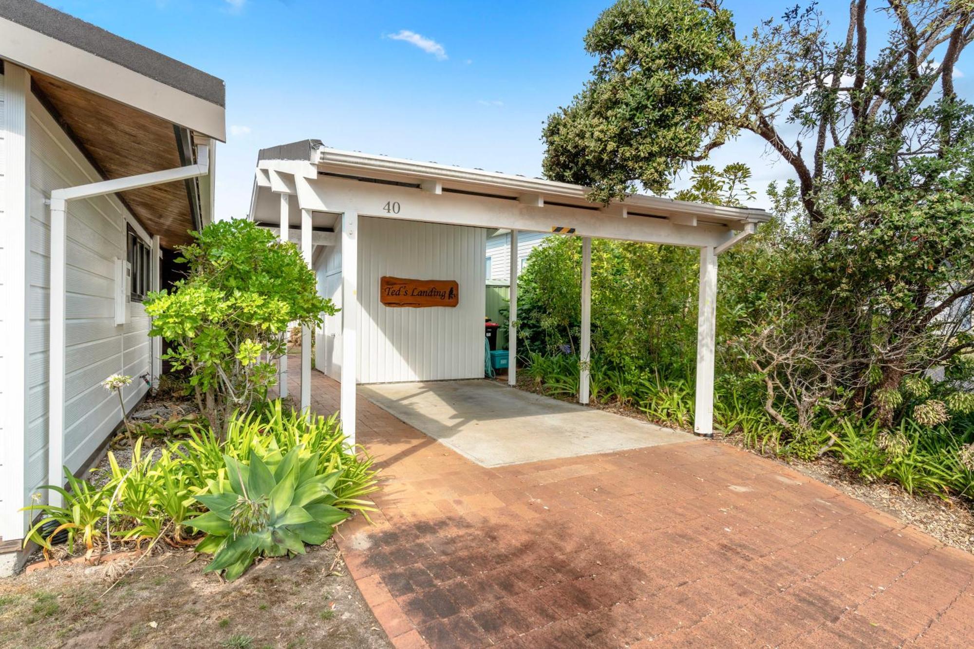 Pauanui Beach House Suntrap Экстерьер фото